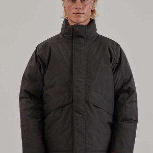 NanamicaGore-Tex Short Down Jacket